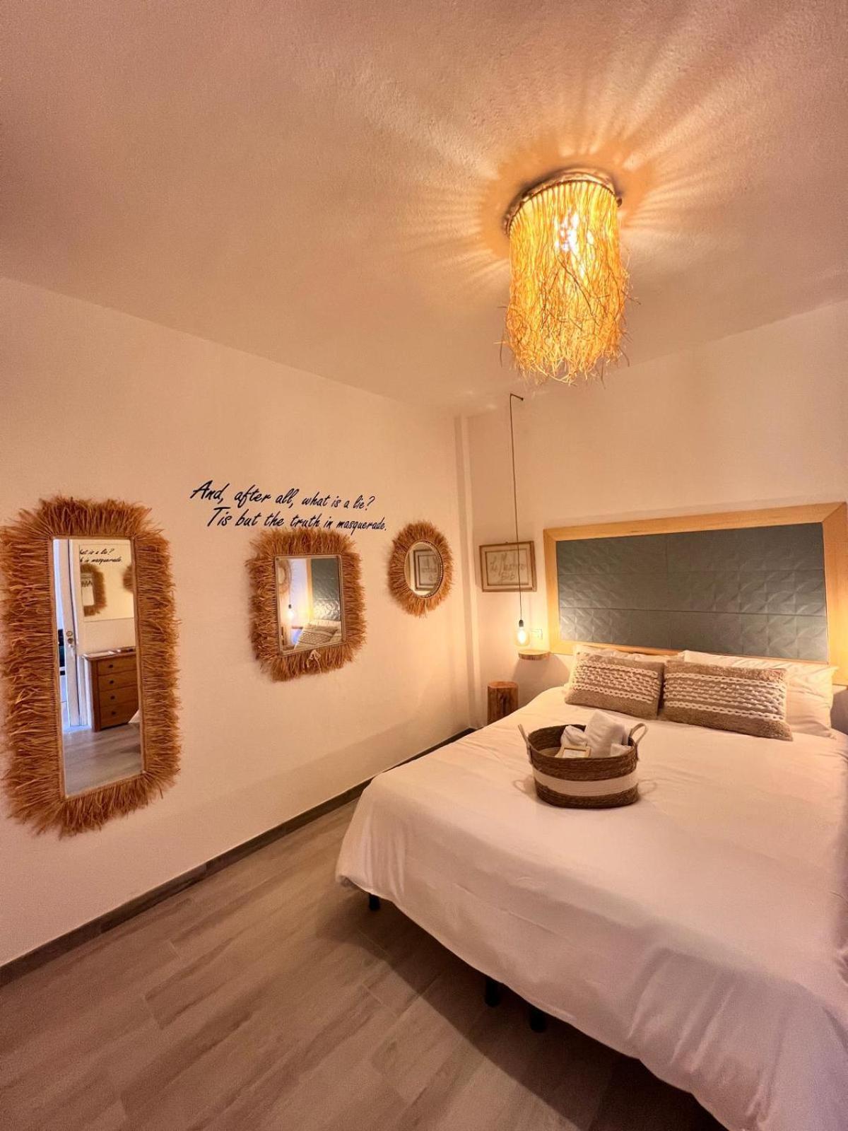 Le Maschere B&B ซานตา เตเรซา กัลลูรา ภายนอก รูปภาพ